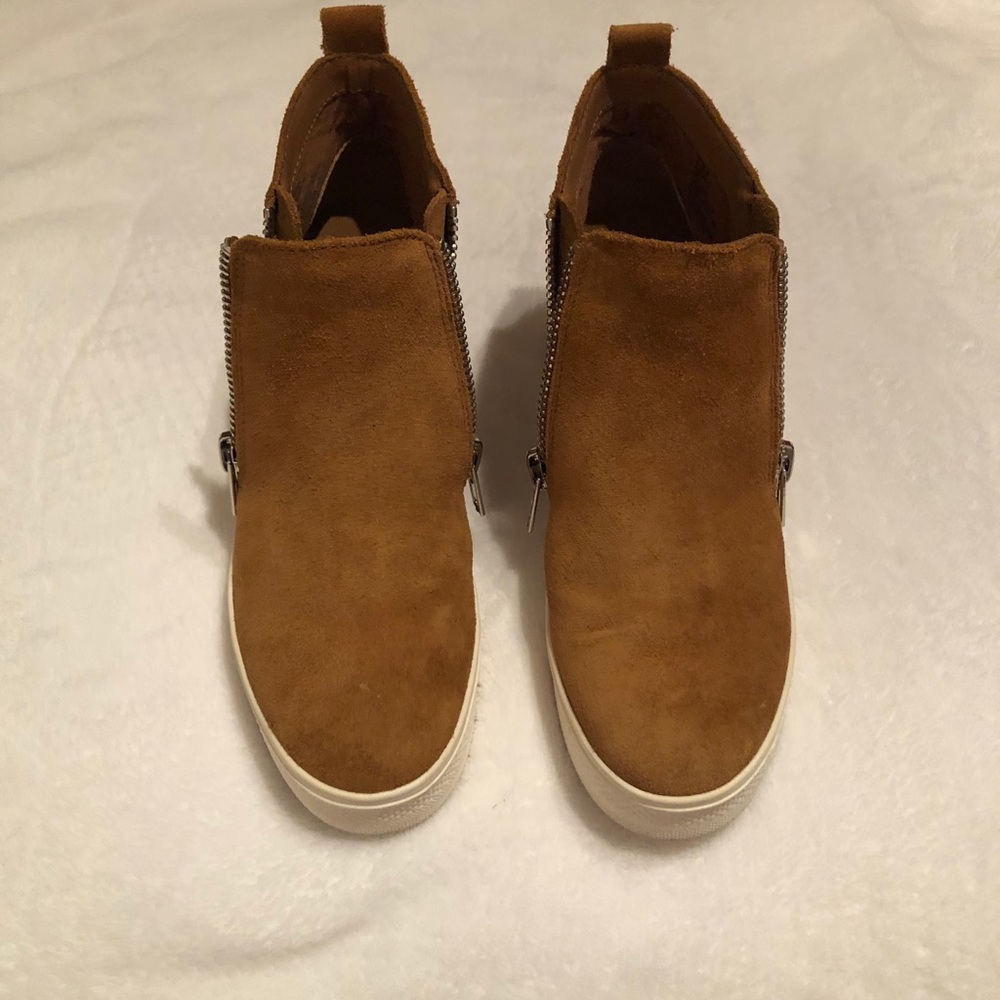 Steve Madden Wedgie Sneakers/booties